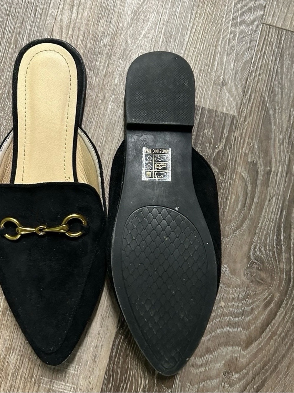 Women’s Black Velvet Mule With Gold Detail Size 7 - Picture 3 of 3